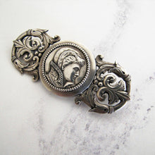 Lade das Bild in den Galerie-Viewer, Large Scottish Silver Antique Brooch, Mary Queen Of Scots - MercyMadge