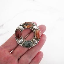 Charger l'image dans la galerie, Scottish Silver & Agate Celtic Brooch, Robert Allison, Edinburgh 1960. - MercyMadge