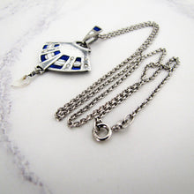 Charger l'image dans la galerie, Art Nouveau Planished Silver Enamel Necklace Pendant, William Hair Haseler For Liberty & Co. - MercyMadge