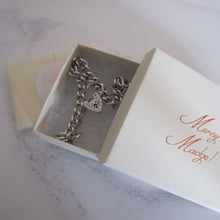 Cargar imagen en el visor de la galería, Sterling Silver Curb Chain Bracelet, Engraved Heart Padlock Clasp - MercyMadge