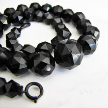 Cargar imagen en el visor de la galería, Victorian Whitby Jet Bead Necklace. - MercyMadge