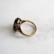 Charger l'image dans la galerie, Edwardian 9ct Gold Paste Amethyst Ring. - MercyMadge