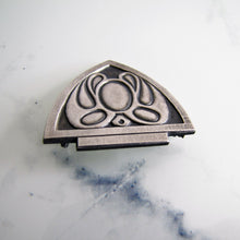 Cargar imagen en el visor de la galería, Art Nouveau Silver Shield Brooch, Stylised Moth - MercyMadge