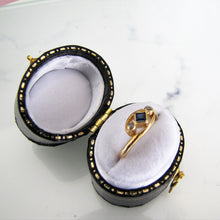 Cargar imagen en el visor de la galería, Art Deco 18ct Gold, Diamond & Sapphire Engagement Ring. - MercyMadge