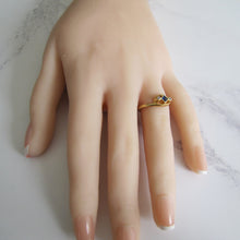 Cargar imagen en el visor de la galería, Art Deco 18ct Gold, Diamond & Sapphire Engagement Ring. - MercyMadge