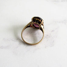 Charger l'image dans la galerie, Edwardian 9ct Gold Paste Amethyst Ring. - MercyMadge