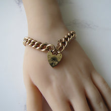 Cargar imagen en el visor de la galería, Victorian Solid 9ct Gold Curb Chain Bracelet, Heart Padlock Clasp - MercyMadge
