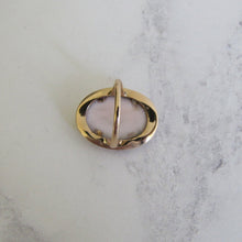 Carica l'immagine nel visualizzatore di Gallery, Antique 18ct Gold Coral Cameo Ring - MercyMadge