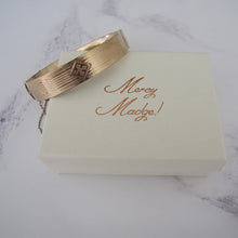 Cargar imagen en el visor de la galería, Antique 9ct Rolled Gold Engraved Bangle Bracelet. - MercyMadge