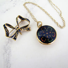 Lade das Bild in den Galerie-Viewer, Vintage 18ct Gold Blue Enamel Locket With Detachable Bow Brooch. - MercyMadge