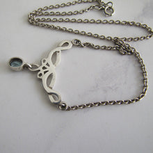 Cargar imagen en el visor de la galería, Vintage Celtic Silver & Blue Topaz Necklace. Rennie Mackintosh, Art Nouveau Style - MercyMadge