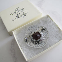 Cargar imagen en el visor de la galería, Vintage Celtic Knot Amethyst Brooch, Mizpah By Miracle. - MercyMadge