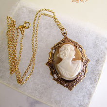 Lade das Bild in den Galerie-Viewer, Antique Cameo Pendant Necklace. Rose Gold Edwardian Cameo Pendant On Chain. - MercyMadge