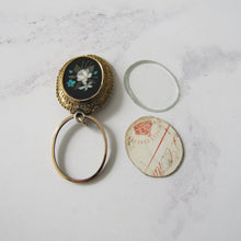 Cargar imagen en el visor de la galería, Victorian 15ct Gold Inlaid Pietra Dura Locket Pendant. - MercyMadge