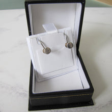 Cargar imagen en el visor de la galería, Victorian 9ct Gold Target Earrings. - MercyMadge