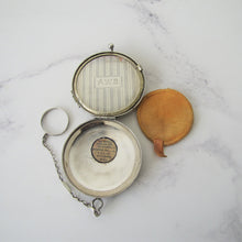 Charger l'image dans la galerie, Art Deco Sterling Silver Compact, R&G Co. - MercyMadge
