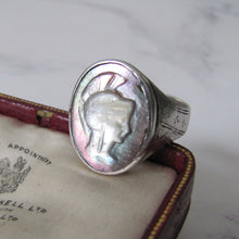 Cargar imagen en el visor de la galería, Mens Victorian 935 Silver Intaglio Ring. - MercyMadge