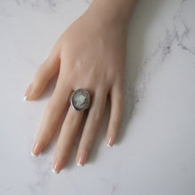 Cargar imagen en el visor de la galería, Mens Victorian 935 Silver Intaglio Ring. - MercyMadge