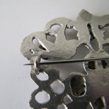 Cargar imagen en el visor de la galería, Massive Austro Hungarian 950 Silver & Garnet Victorian Brooch. - MercyMadge