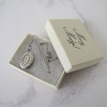 Cargar imagen en el visor de la galería, Victorian Silver Locket Necklace, Engraved Forget Me Nots, Irish Harp - MercyMadge