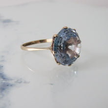 Charger l'image dans la galerie, 1960's 10 Carat Topaz Solitaire Dress Ring, 9ct Gold. - MercyMadge