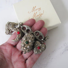 Cargar imagen en el visor de la galería, 1930s Peruzzi Silver Bracelet, Italy. Vintage Etruscan Fob Charm Bracelet. - MercyMadge