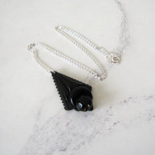 Charger l'image dans la galerie, Victorian Whitby Jet Mourning Pendant, Silver Chain. - MercyMadge