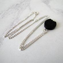 Charger l'image dans la galerie, Victorian Whitby Jet Horseshoe Charm Pendant, Silver Chain. - MercyMadge