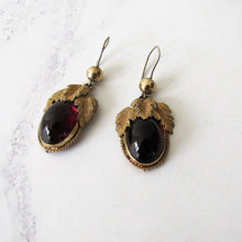 Charger l'image dans la galerie, Georgian Pinchbeck Garnet Paste Earrings - MercyMadge