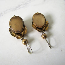 Charger l'image dans la galerie, Georgian Pinchbeck Garnet Paste Earrings - MercyMadge