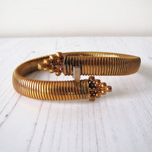 Charger l'image dans la galerie, Art Deco Gold Paste Diamond Snake Necklace. Egyptian Revival Stylized Two Head Snake Choker. 1930s Omega Chain Dog Collar Necklace.