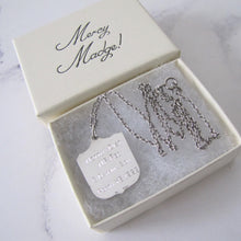 Lade das Bild in den Galerie-Viewer, Vintage Silver Pigeon Fob Pendant On Chain. - MercyMadge