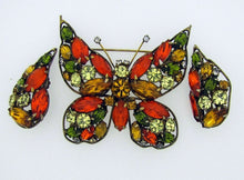 Carica l'immagine nel visualizzatore di Gallery, 1950s LaRoco Butterfly Brooch & Earring Set. - MercyMadge