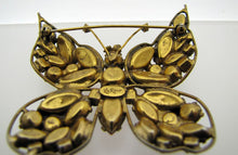 Carica l'immagine nel visualizzatore di Gallery, 1950s LaRoco Butterfly Brooch & Earring Set. - MercyMadge