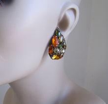 Carica l'immagine nel visualizzatore di Gallery, 1950s LaRoco Butterfly Brooch & Earring Set. - MercyMadge