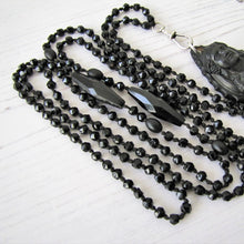 Charger l'image dans la galerie, Antique Victorian French Jet Bead Guard Chain. Long Vauxhall Glass Mourning Chain With Silver Dog-Clip. Muff, Lorgnette Sautoir Necklace,