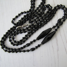 Charger l'image dans la galerie, Antique Victorian French Jet Bead Guard Chain. Long Vauxhall Glass Mourning Chain With Silver Dog-Clip. Muff, Lorgnette Sautoir Necklace,