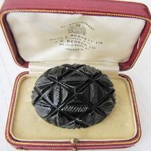 Lade das Bild in den Galerie-Viewer, Antique Victorian Whitby Jet Pineapple Brooch. English Jet Gemstone Deep Carved Dome Brooch. Antique Victorian Mourning Jewellery