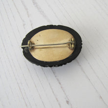 Lade das Bild in den Galerie-Viewer, Antique Victorian Whitby Jet Pineapple Brooch. English Jet Gemstone Deep Carved Dome Brooch. Antique Victorian Mourning Jewellery
