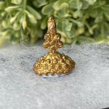 Charger l'image dans la galerie, Rare Georgian Pinchbeck Gold & Jasperware Cupid Pendant. Early Josiah Wedgwood Blue Jasper Ware Fob Style Pendant. Antique Georgian Jewelry