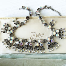 Lade das Bild in den Galerie-Viewer, Vintage 1950s Austrian Crystal Collar Necklace. Misty Grey Aurora Borealis Rhinestone Flower Necklace.