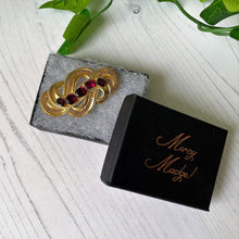 Charger l'image dans la galerie, Antique Pinchbeck Gold & Ruby Paste Pendant Brooch. Georgian/Victorian Etruscan Revival Pendant. Gordian Knot/Ouroboros Eternity Brooch