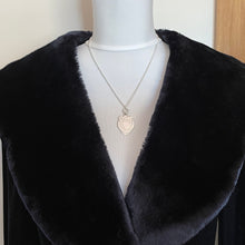 Charger l'image dans la galerie, Art Deco Sterling Silver Engraved Pendant Fob