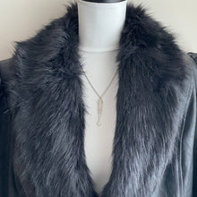 Cargar imagen en el visor de la galería, Victorian Miniature Silver Button Hook Pendant. Antique English Sterling Silver Chatelaine Accessory. Silver Novelty Pendant Necklace.