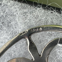 Cargar imagen en el visor de la galería, Vintage Ola Gorie St Magnus Cross Celtic Brooch. Scottish Sterling Silver Brooch, Edinburgh 1971