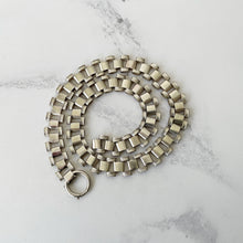 Cargar imagen en el visor de la galería, Antique Victorian Silver Book Chain Necklace. Aesthetic Sterling Silver Collar Necklace For Large Antique Lockets.