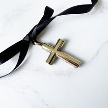 Cargar imagen en el visor de la galería, Antique Victorian Large Cross Pendant. Gold Engraved & Embossed Ivy Necklace Pendant. Antique Spiritual Christian Jewelry