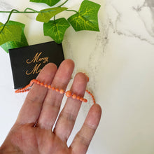 Cargar imagen en el visor de la galería, Antique Red Coral Graduated Bead Necklace. 1920s Salmon Pink Natural Mediterranean Coral Necklace, Hand Knotted, Gold Clasp, 16-1/2" 46cm