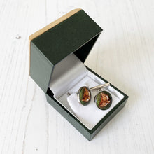 Carica l'immagine nel visualizzatore di Gallery, Vintage Sterling Silver & Hand Painted Enamel Fox Head Cufflinks. Equestrian Fox Hunting Jewellery. Vintage Jewellery Gift