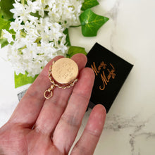 Charger l'image dans la galerie, Victorian 9ct Gold Locket Style Fob. Scottish Carnelian & Engraved Initials Spinner Fob. Antique Victorian Love Token, Sweetheart Pendant